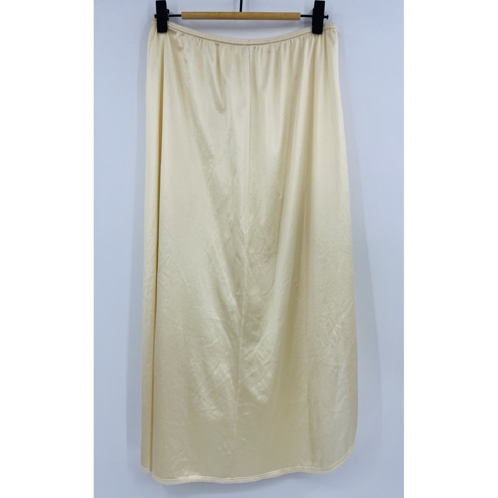 Vintage Velrose Half Slip Size Medium Silky Nylon Made in USA Ivory